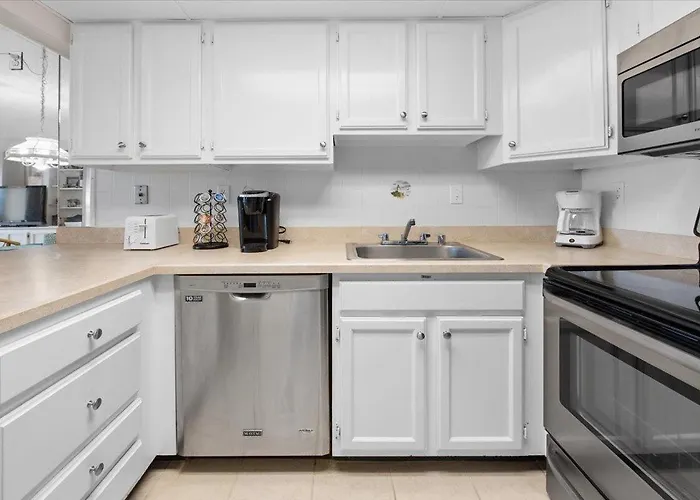 Great Ocean Front 2 Bedroom Ocean Trail In Ocean City!